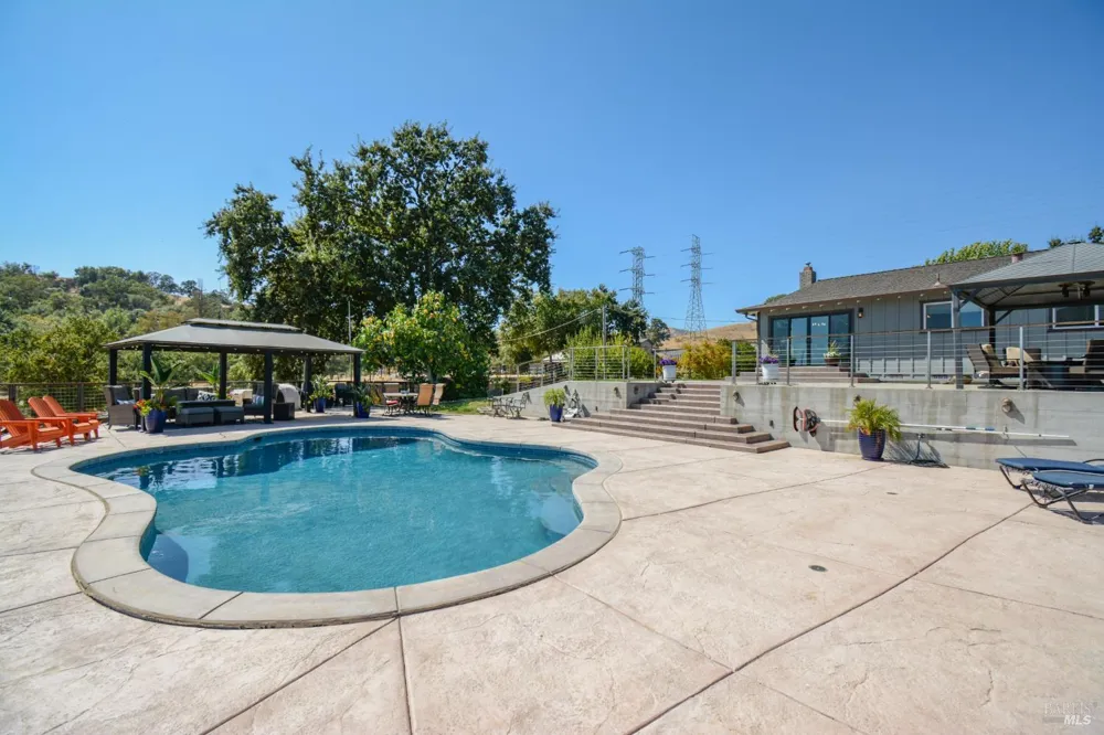 3832 Serenity Hills Road Vacaville, CA 95688