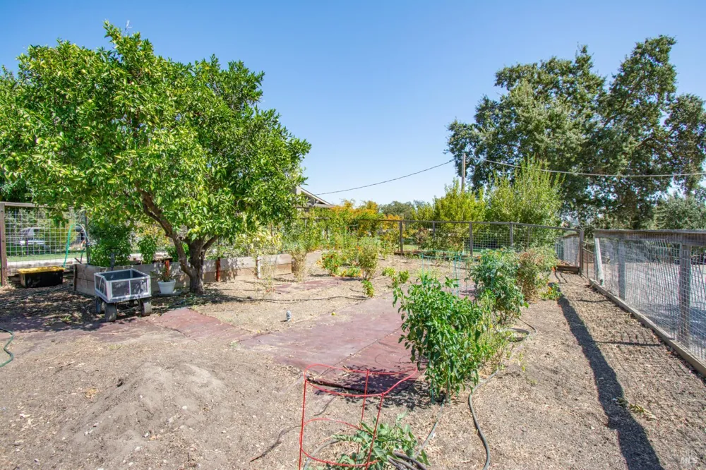 3832 Serenity Hills Road Vacaville, CA 95688