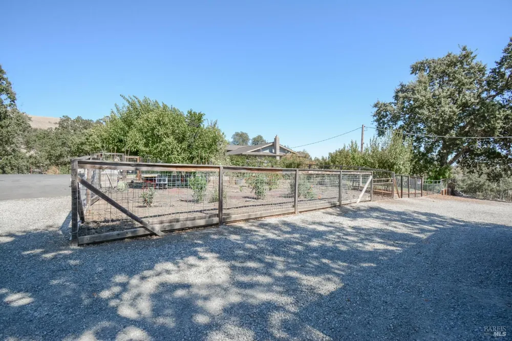3832 Serenity Hills Road Vacaville, CA 95688