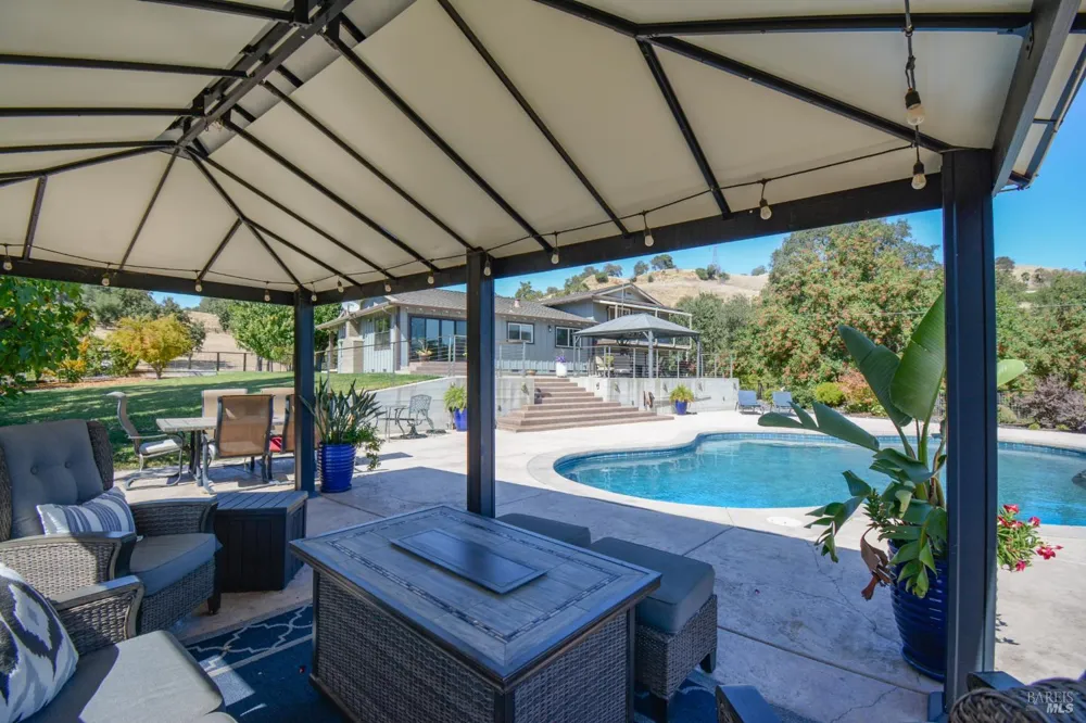 3832 Serenity Hills Road Vacaville, CA 95688
