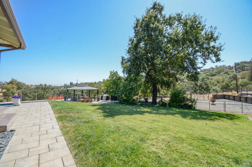 3832 Serenity Hills Road Vacaville, CA 95688