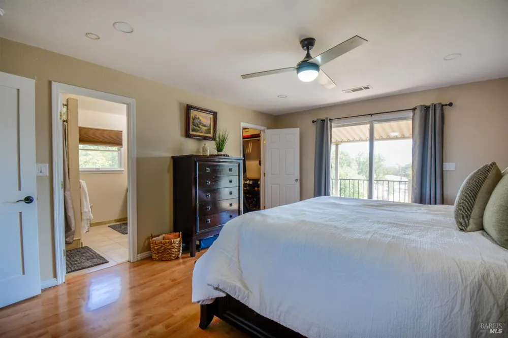 3832 Serenity Hills Road Vacaville, CA 95688