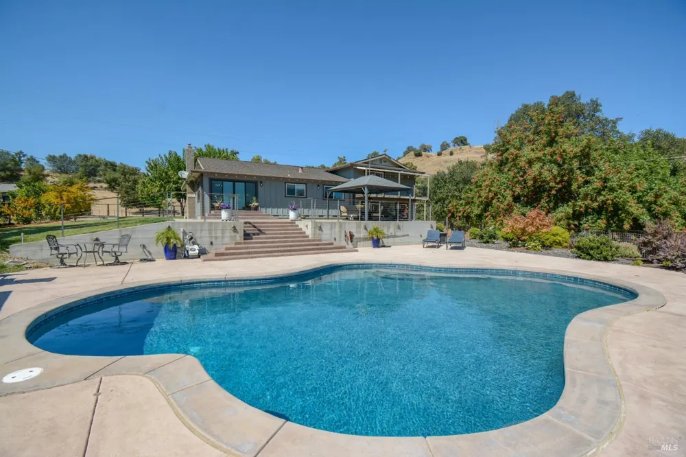 3832 Serenity Hills Road Vacaville, CA 95688