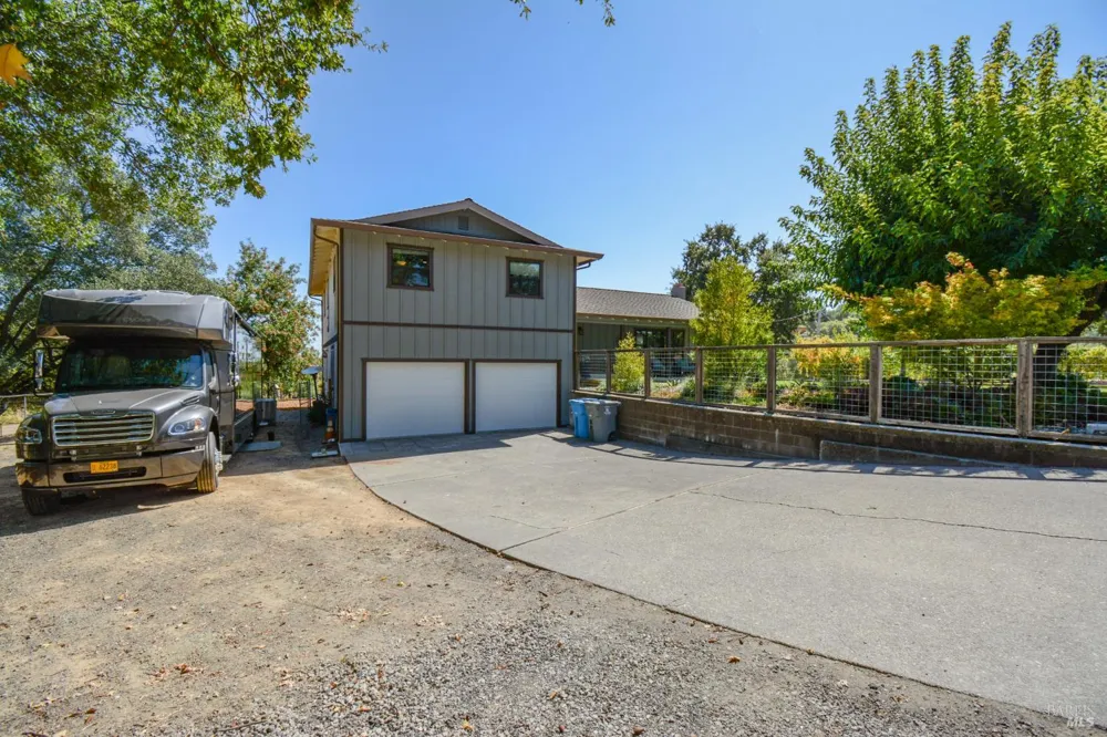 3832 Serenity Hills Road Vacaville, CA 95688