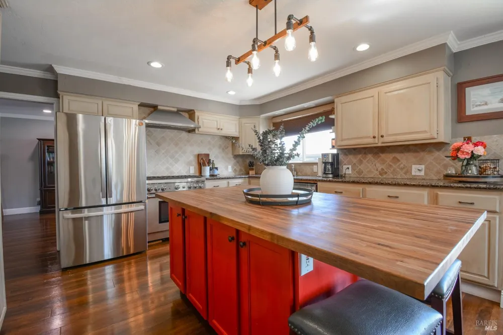 3832 Serenity Hills Road Vacaville, CA 95688
