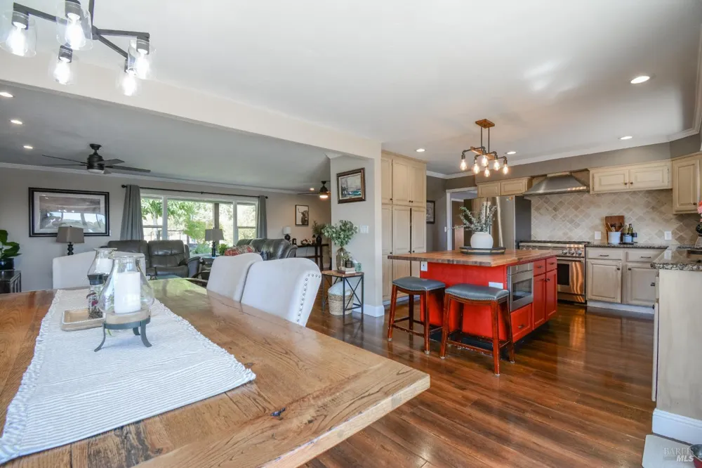 3832 Serenity Hills Road Vacaville, CA 95688