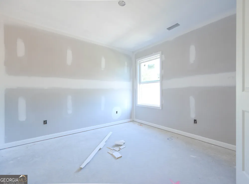 116 Fuller CT Grantville, GA 30220