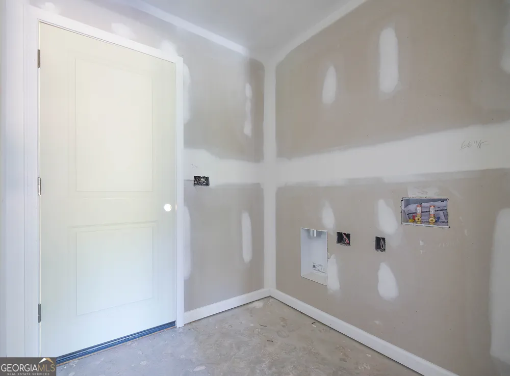 116 Fuller CT Grantville, GA 30220