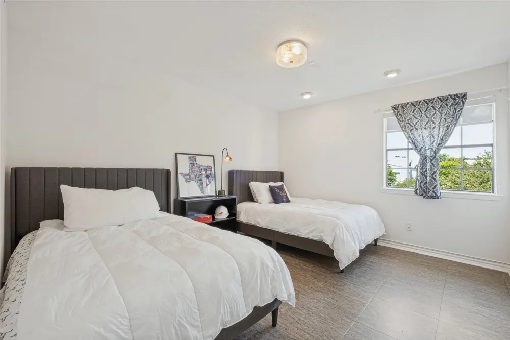 7640 W Greenway Boulevard #8K Dallas, TX 75209