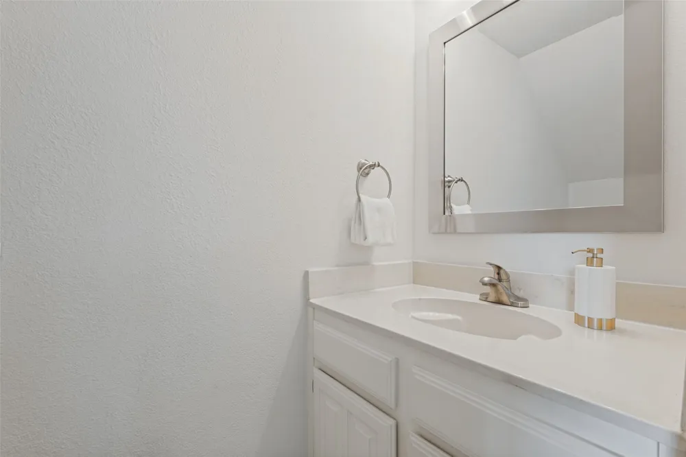 7640 W Greenway Boulevard #8K Dallas, TX 75209