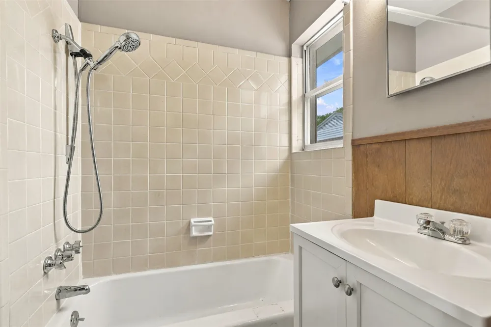 7037 Treehaven Road Fort Worth, TX 76116