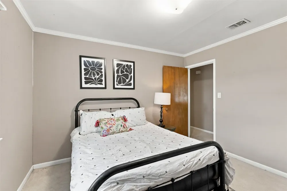 7037 Treehaven Road Fort Worth, TX 76116