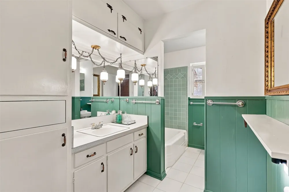 7037 Treehaven Road Fort Worth, TX 76116