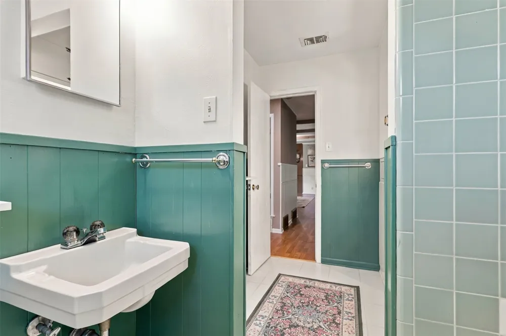7037 Treehaven Road Fort Worth, TX 76116
