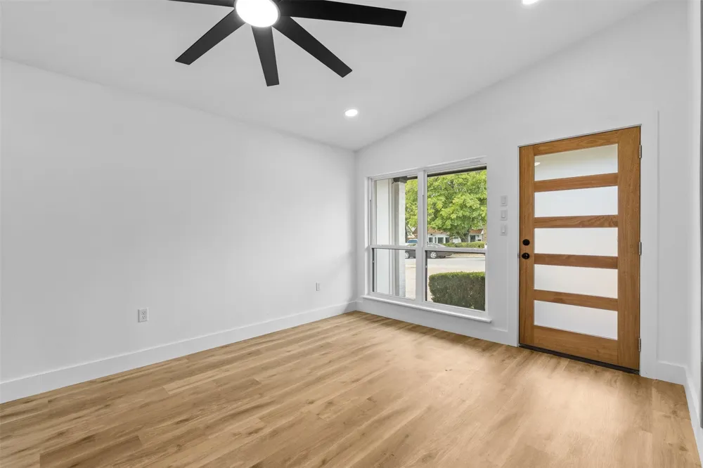7011 Sweet Sue Lane Dallas, TX 75241
