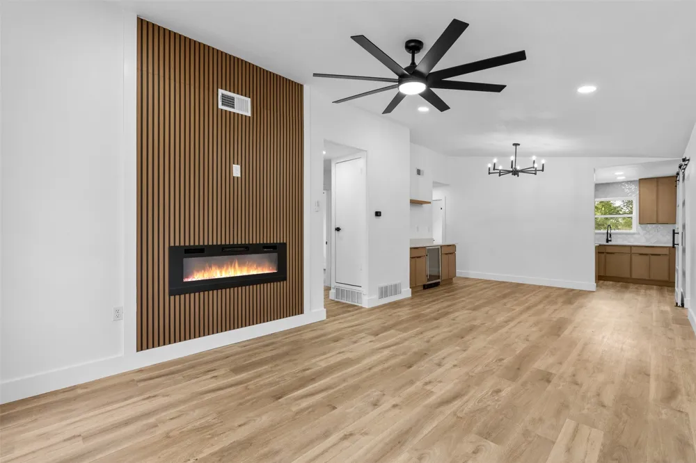 7011 Sweet Sue Lane Dallas, TX 75241