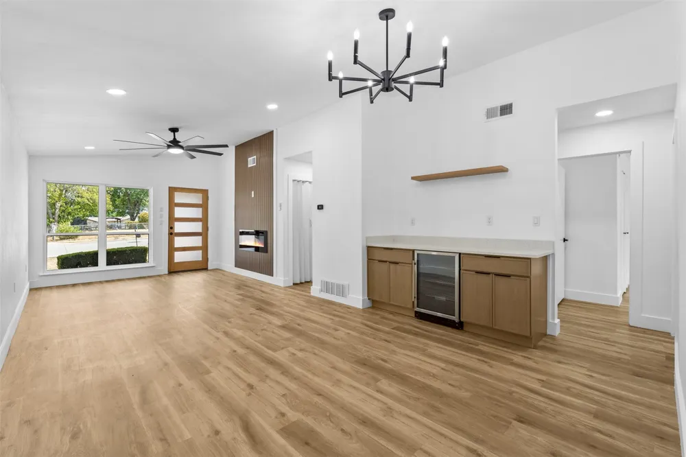 7011 Sweet Sue Lane Dallas, TX 75241