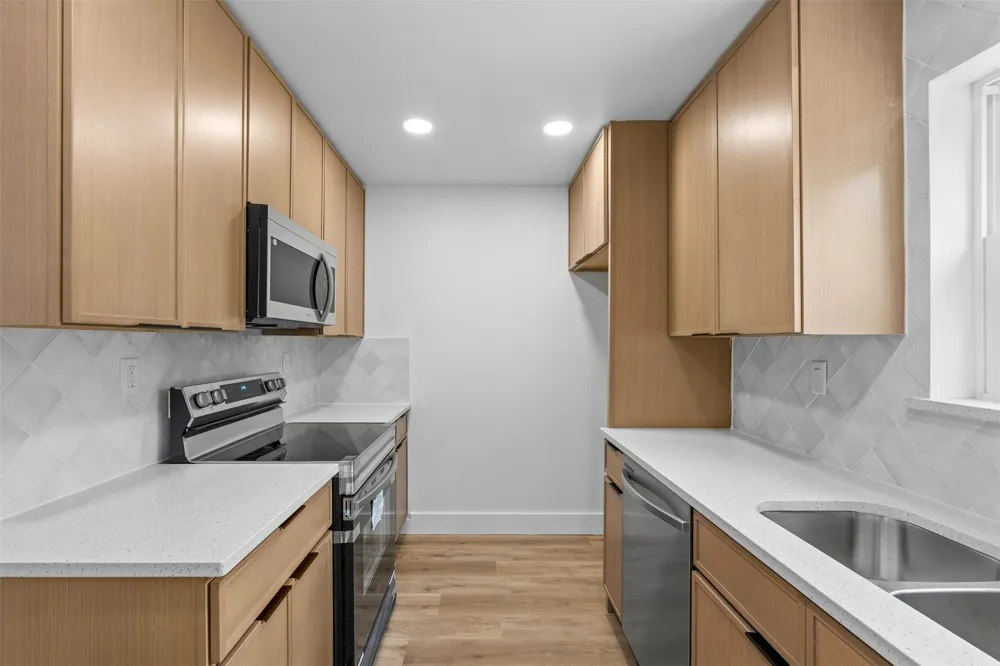 7011 Sweet Sue Lane Dallas, TX 75241