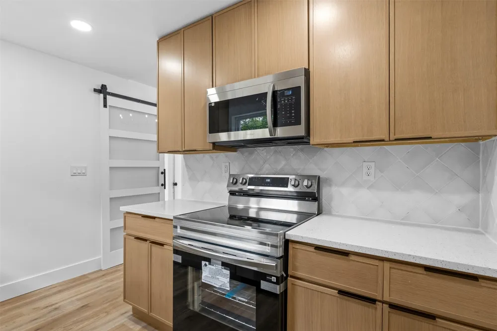 7011 Sweet Sue Lane Dallas, TX 75241
