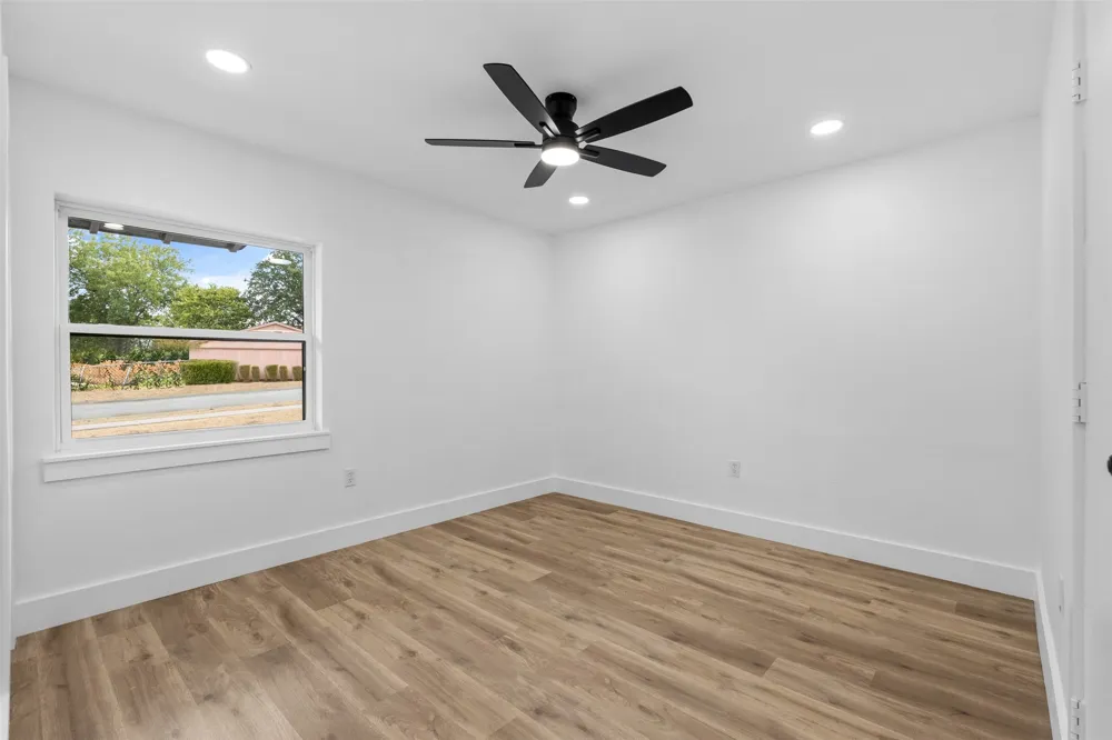 7011 Sweet Sue Lane Dallas, TX 75241