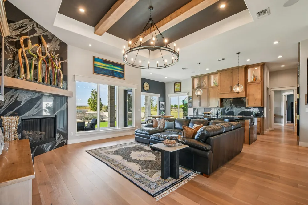 173 Via Lago Belton, TX 76513