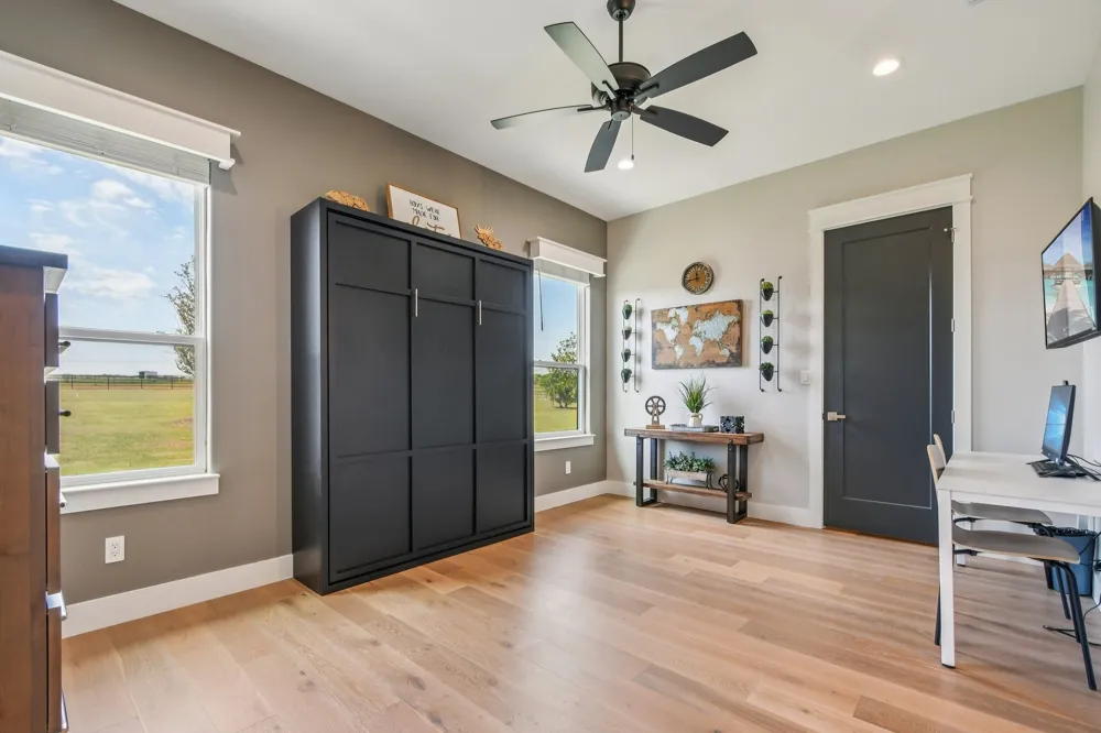 173 Via Lago Belton, TX 76513