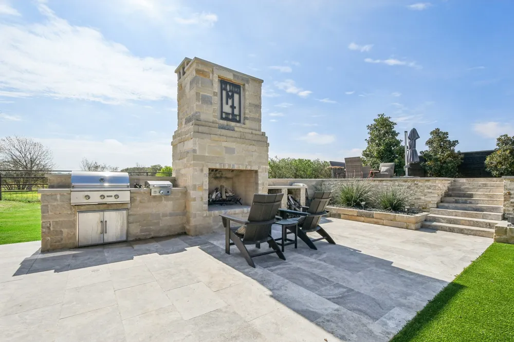 173 Via Lago Belton, TX 76513