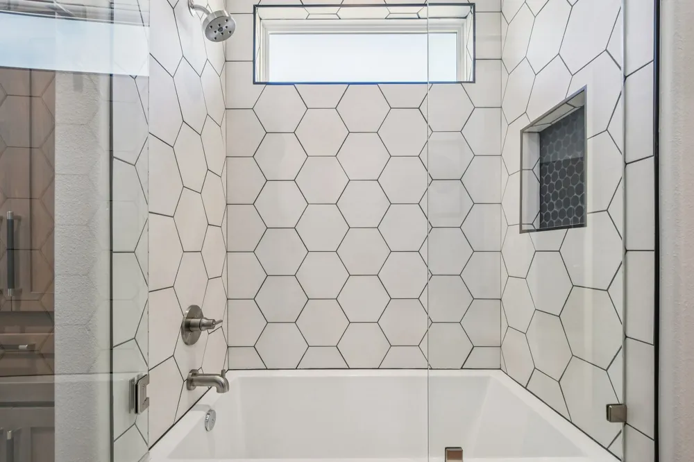 173 Via Lago Belton, TX 76513