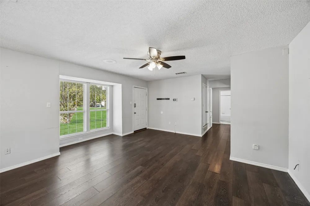 3804 Indian Wells Drive Arlington, TX 76017