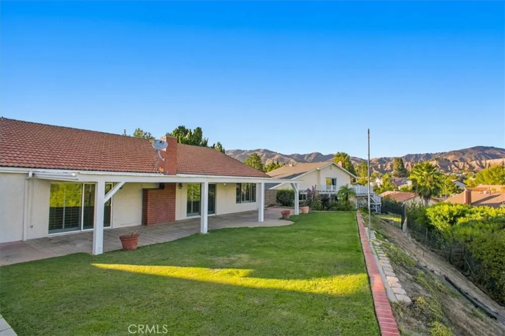 19110 Pala Mesa Place Porter Ranch, CA 91326