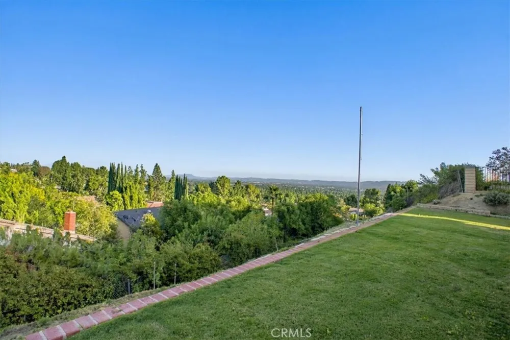 19110 Pala Mesa Place Porter Ranch, CA 91326