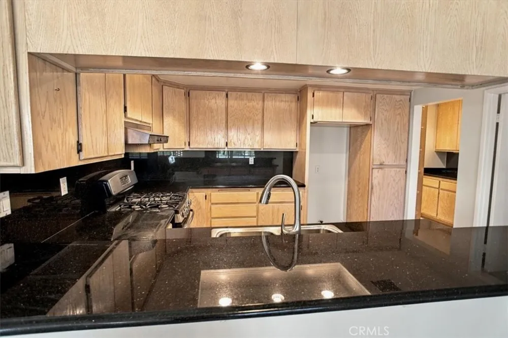 19110 Pala Mesa Place Porter Ranch, CA 91326