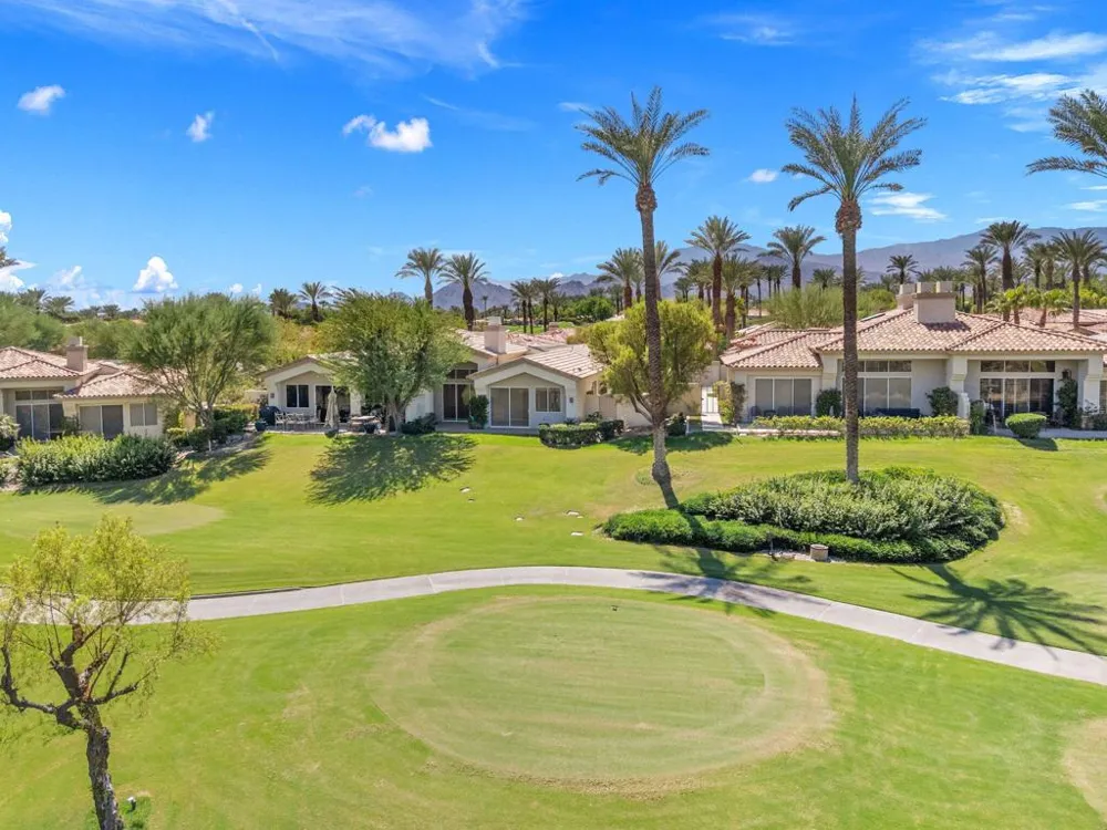 542 Red Arrow Trail Palm Desert, CA 92211