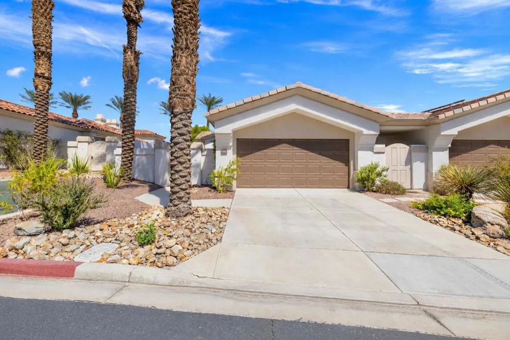 542 Red Arrow Trail Palm Desert, CA 92211