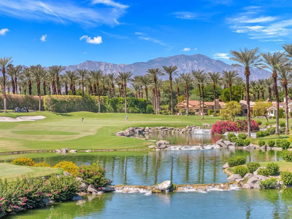 542 Red Arrow Trail Palm Desert, CA 92211