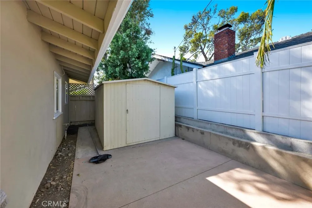13232 Sandhurst Place Santa Ana, CA 92705