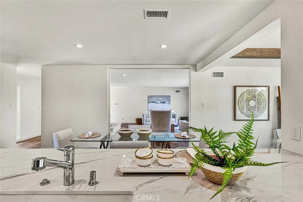 13232 Sandhurst Place Santa Ana, CA 92705