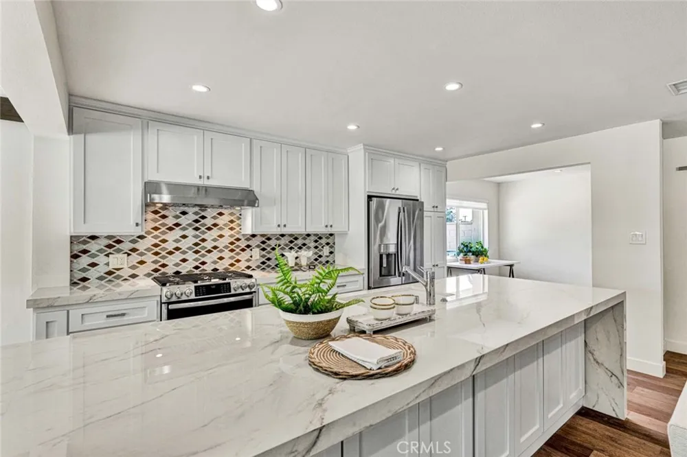 13232 Sandhurst Place Santa Ana, CA 92705