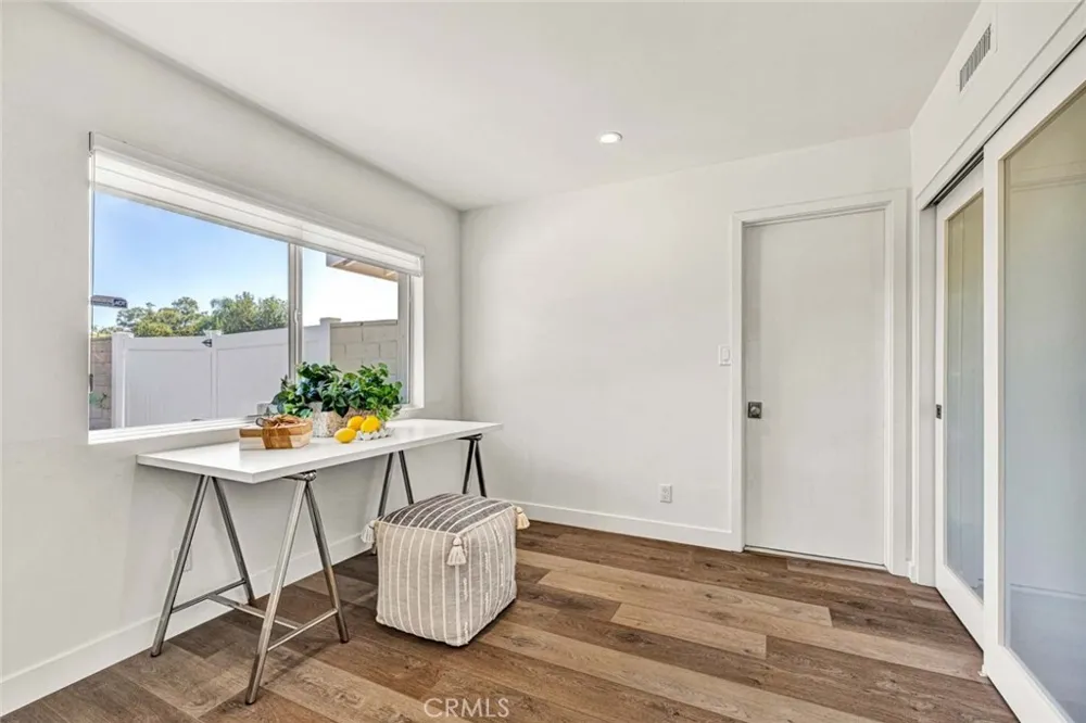 13232 Sandhurst Place Santa Ana, CA 92705