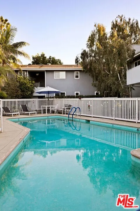 4252 Fair Avenue #10 Los Angeles, CA 91602