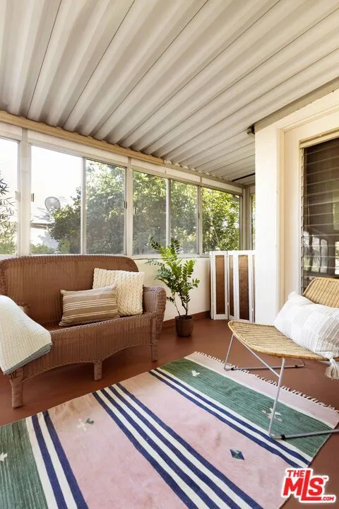 4252 Fair Avenue #10 Los Angeles, CA 91602