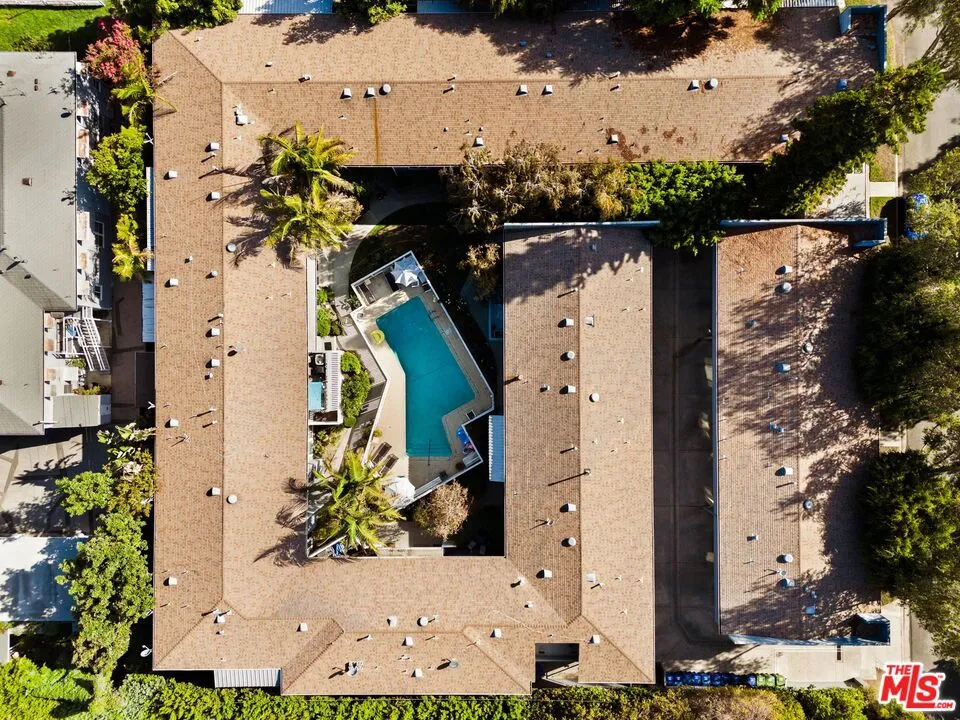 4252 Fair Avenue #10 Los Angeles, CA 91602