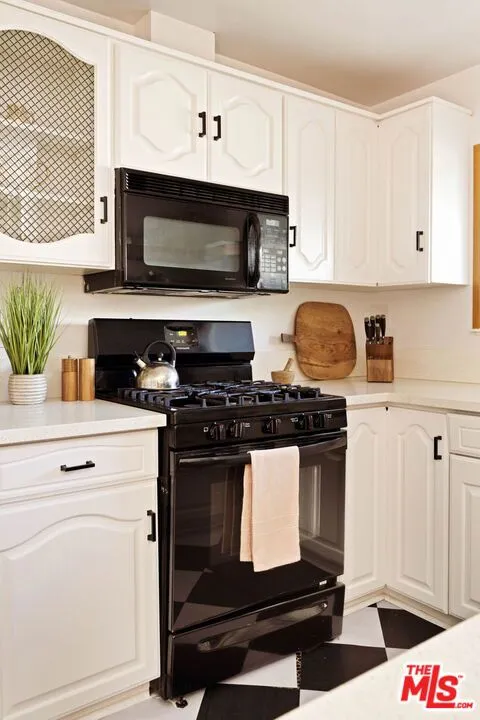 4252 Fair Avenue #10 Los Angeles, CA 91602