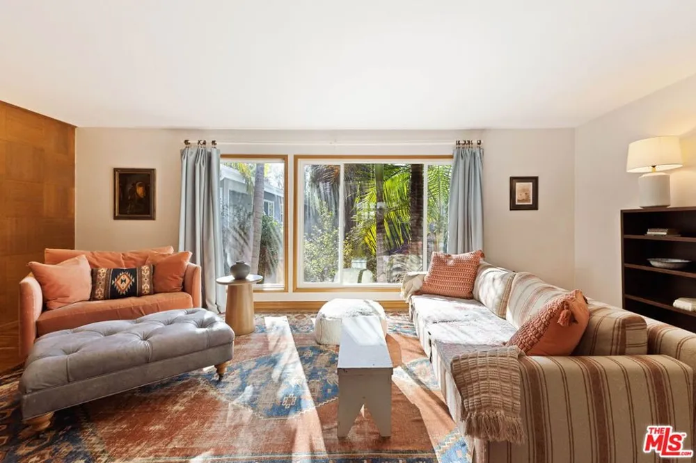 4252 Fair Avenue #10 Los Angeles, CA 91602
