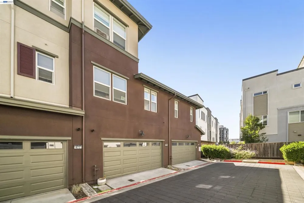 479 Diller St Alameda, CA 94501