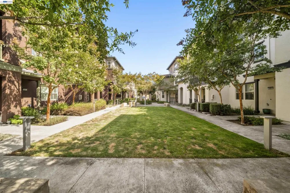 479 Diller St Alameda, CA 94501