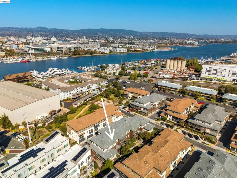 479 Diller St Alameda, CA 94501