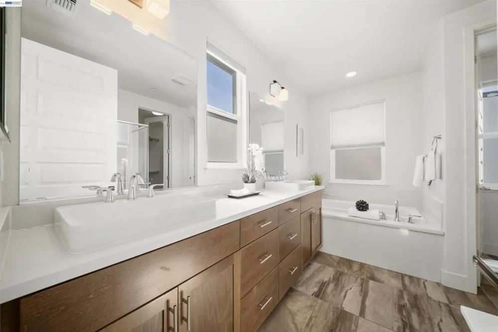 479 Diller St Alameda, CA 94501