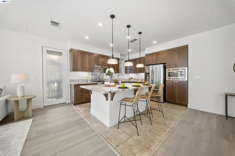 479 Diller St Alameda, CA 94501
