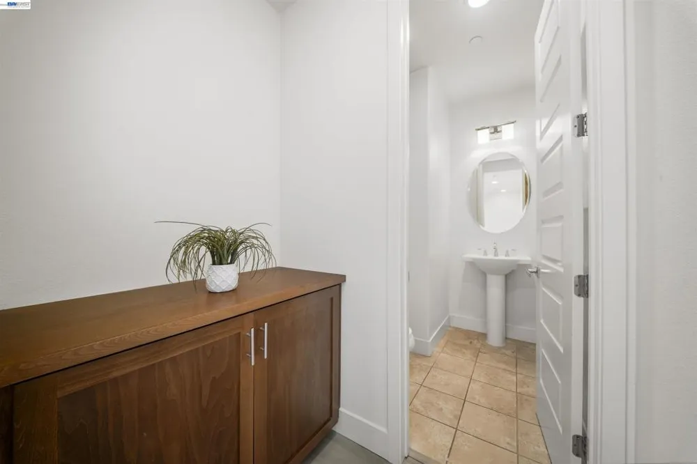 479 Diller St Alameda, CA 94501